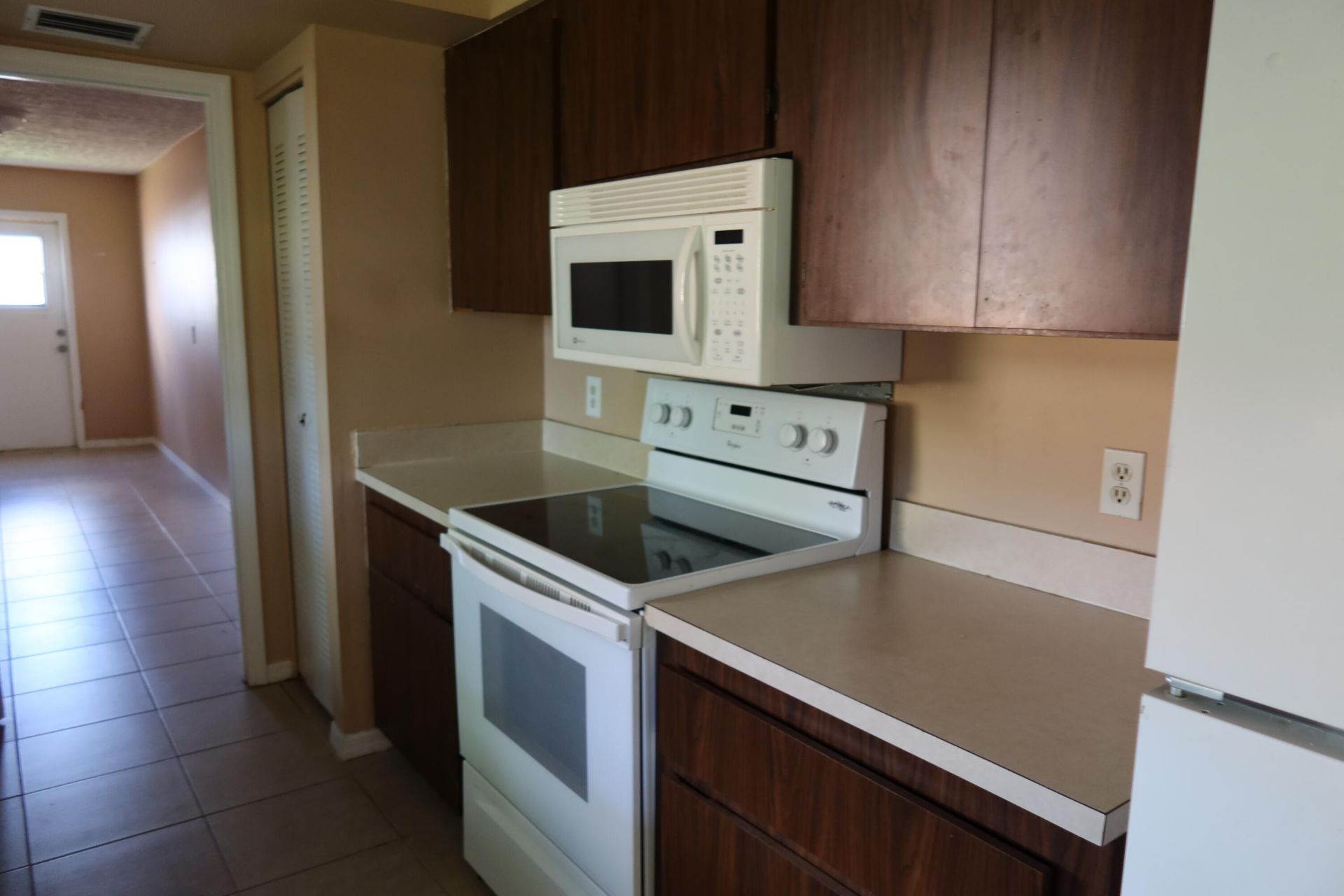 601 SE Polynesian Avenue, Port Saint Lucie, FL 34983 Photo