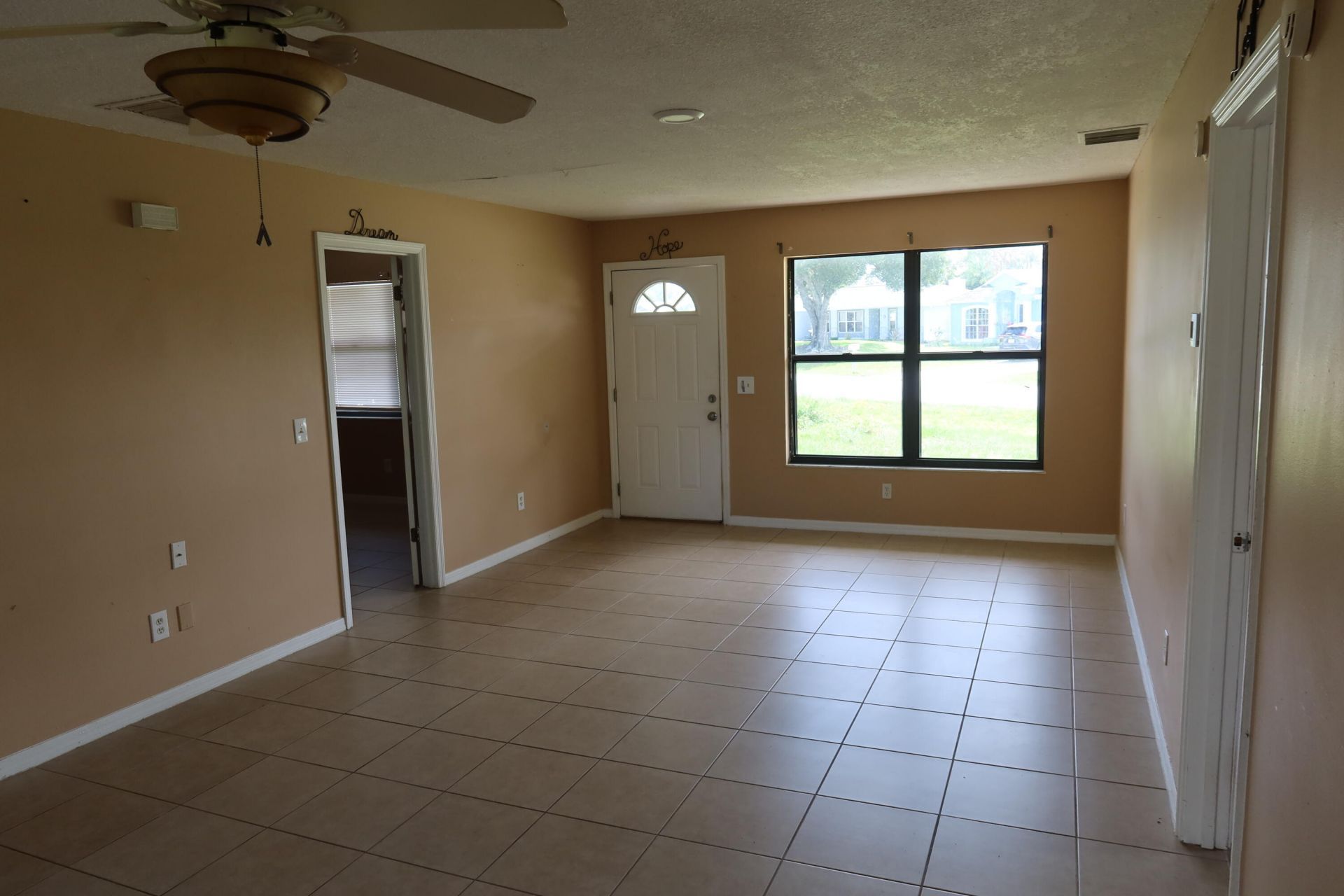 601 SE Polynesian Avenue, Port Saint Lucie, FL 34983 Photo