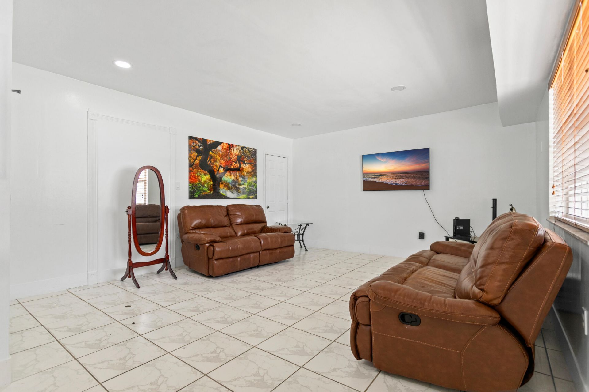1450 W 37th Street, Hialeah, FL 33012 Photo