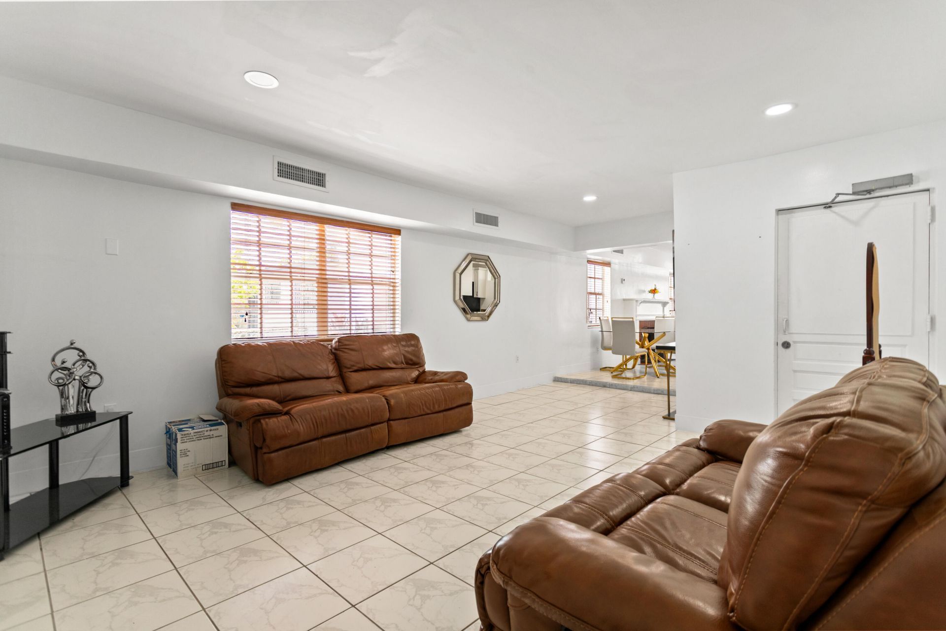 1450 W 37th Street, Hialeah, FL 33012 Photo