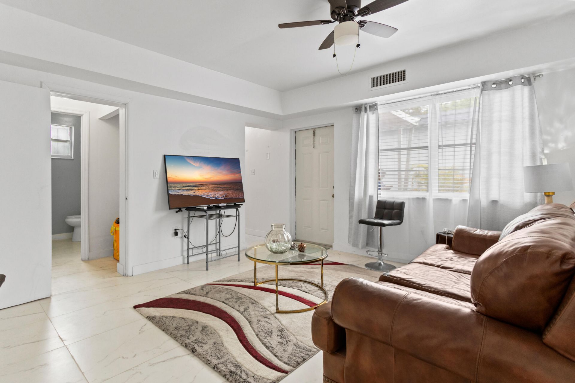 1450 W 37th Street, Hialeah, FL 33012 Photo