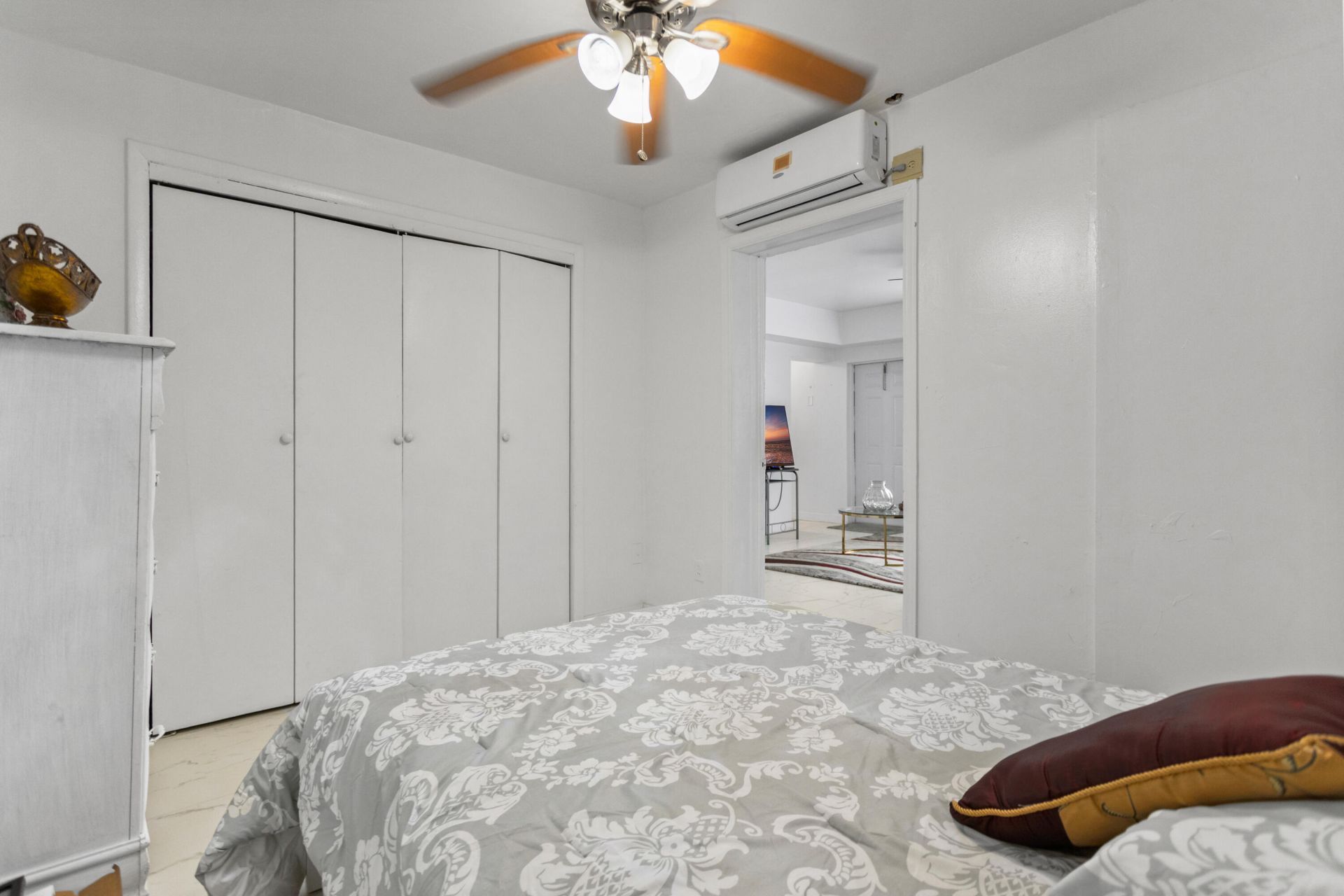 1450 W 37th Street, Hialeah, FL 33012 Photo