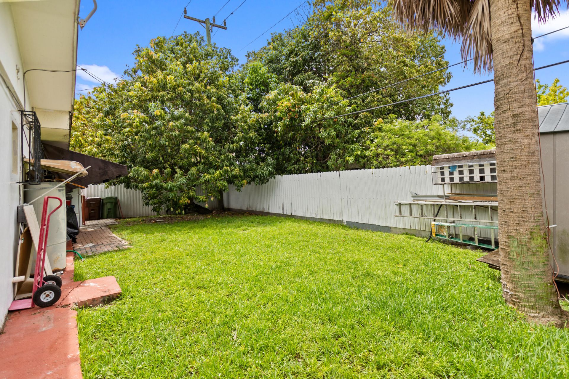1450 W 37th Street, Hialeah, FL 33012 Photo