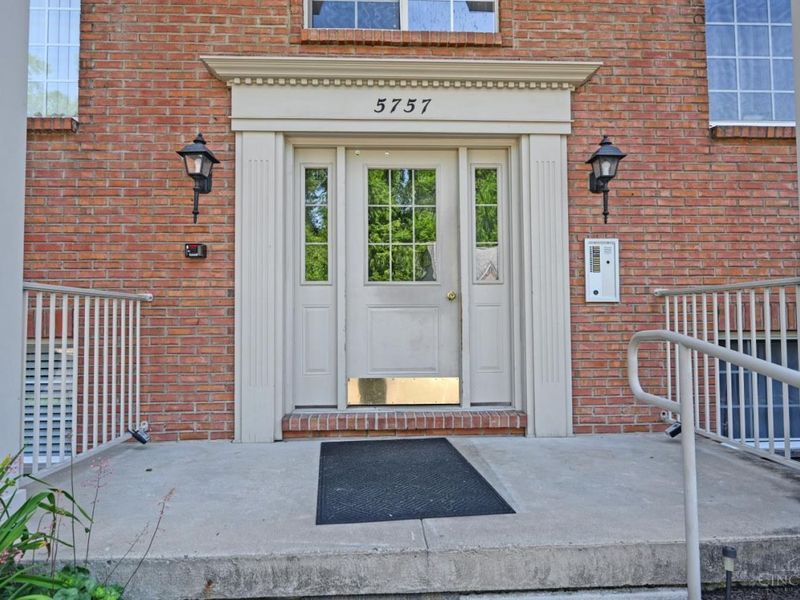 5757 Cheviot Road, Unit 3C, Green Township, OH 45247 Photo 4