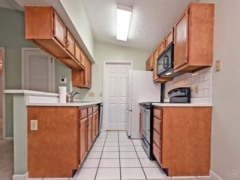 5757 Cheviot Road, Unit 3C, Green Township, OH 45247 Photo 8