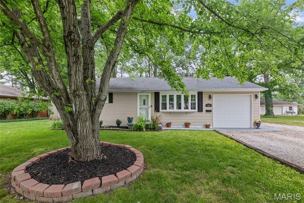 208 E Temple Street , Freeburg, IL 62243 Main Photo