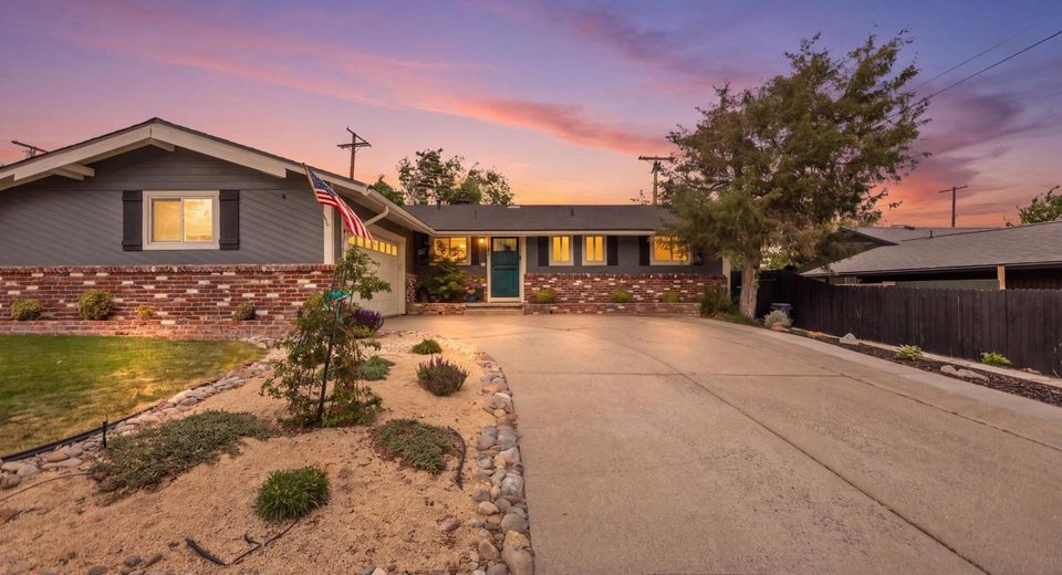 1445 Majestic Drive, Reno, NV 89503 Photo