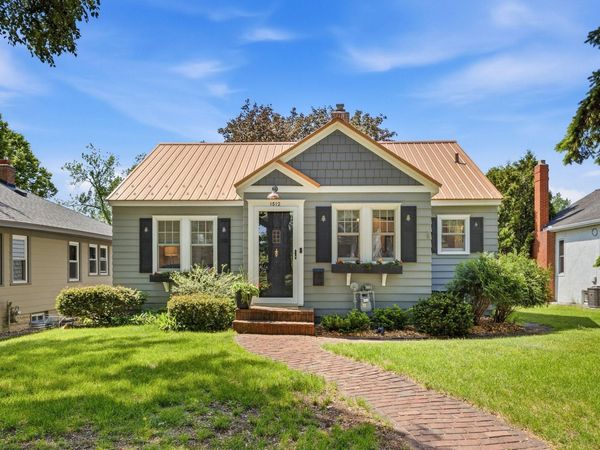 1512 Eleanor Avenue, Saint Paul, MN 55116