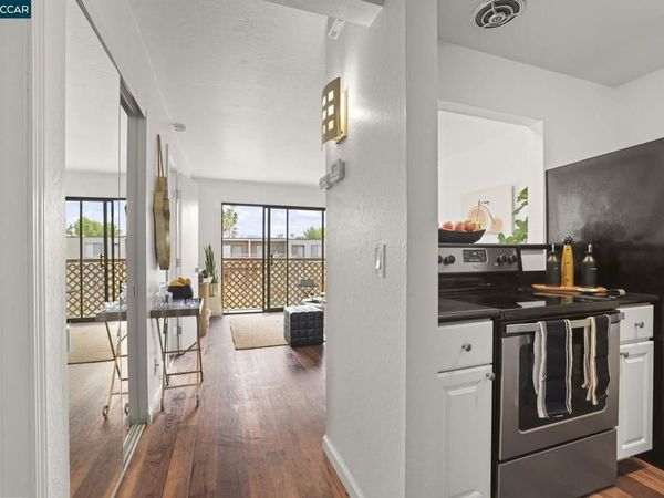 470 N Civic Dr, Unit 505, Walnut Creek, CA 94596