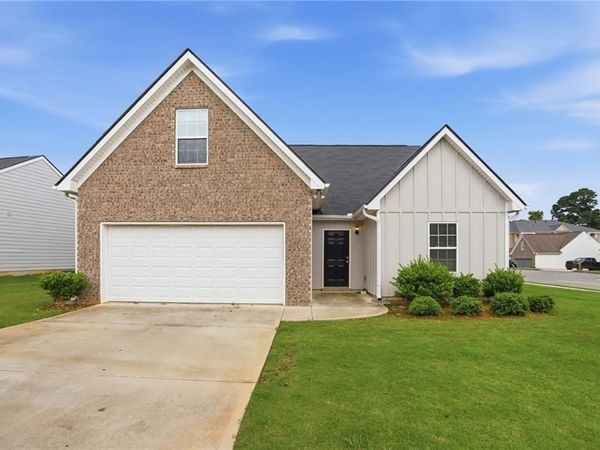 112 W Lexington Avenue , Griffin, GA 30223