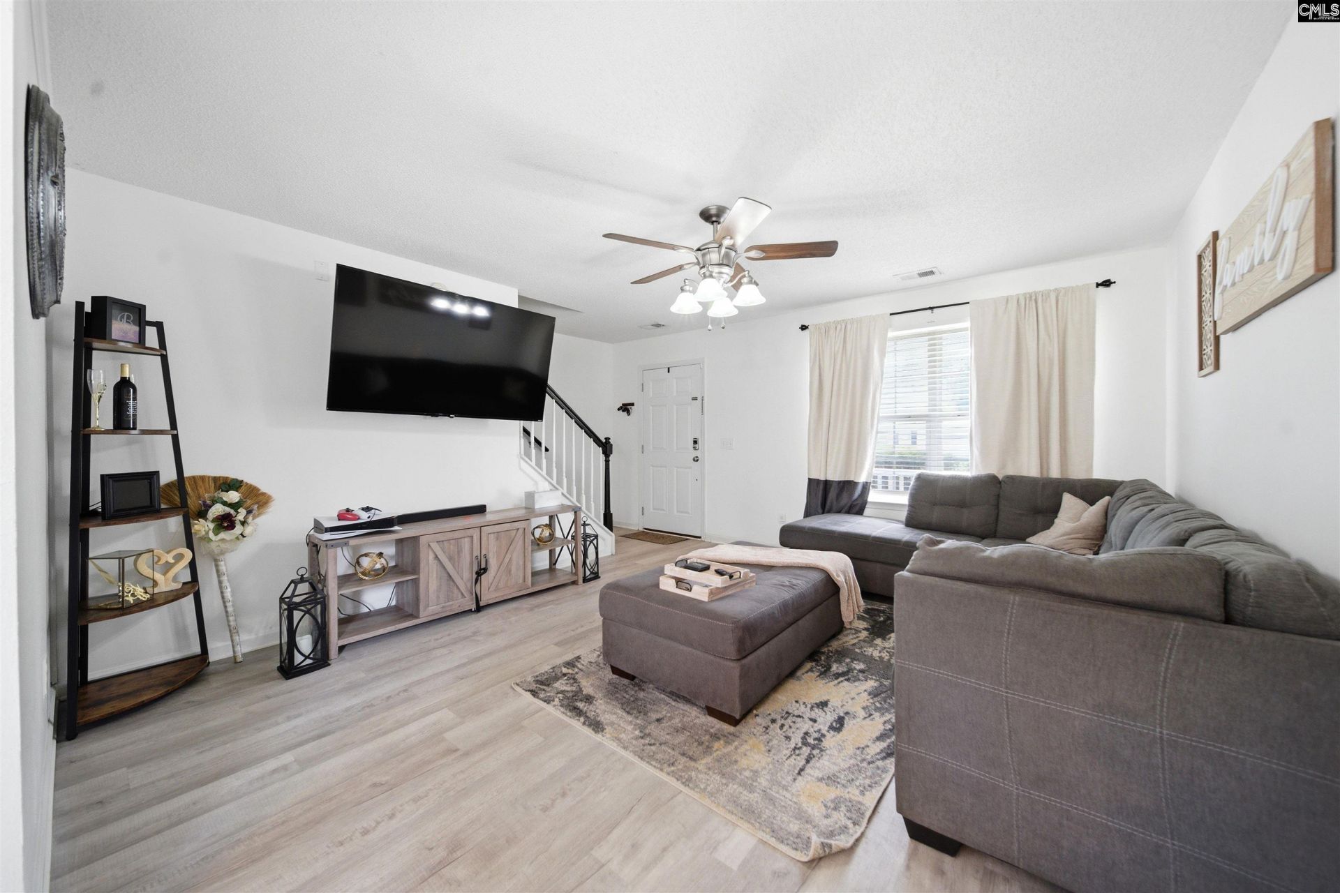 83 Driftwood Avenue  Photo 6