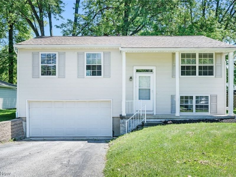 3765 Boston Avenue SE, Howland, OH 44484 Photo 1
