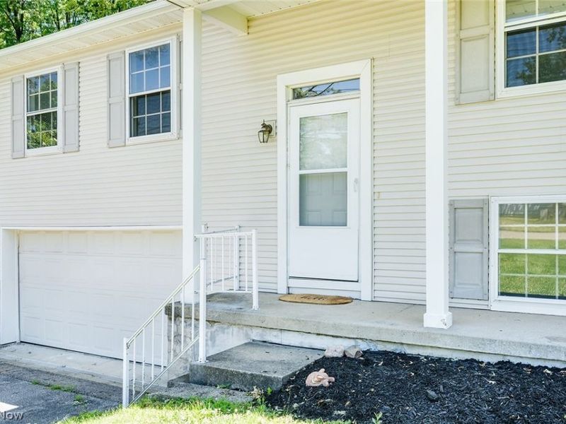 3765 Boston Avenue SE, Howland, OH 44484 Photo 2