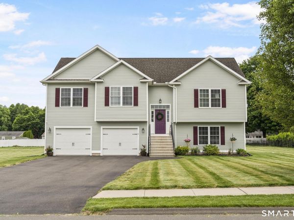 6 Meeting House, Enfield, CT 06082
