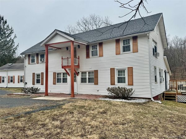 1 Royal Acres Drive , Middletown, NY 10940