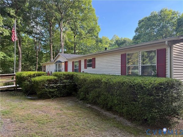 84 Royal Lane , King William, VA 23086