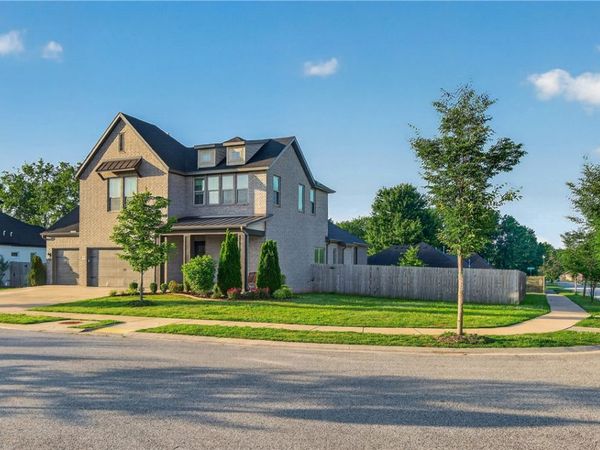3989 W Dahlia, Fayetteville, AR 72704