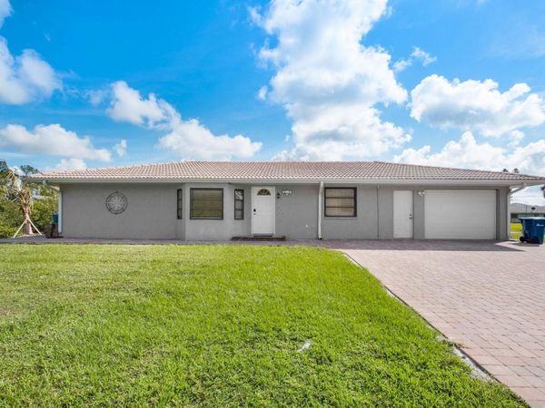 9080 CALOOSA DRIVE , VENICE, FL 34293