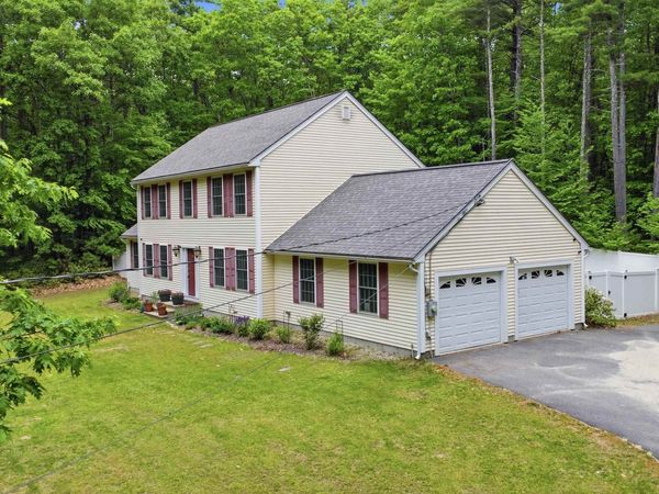 6 Burge Drive, Brookline, NH 03033