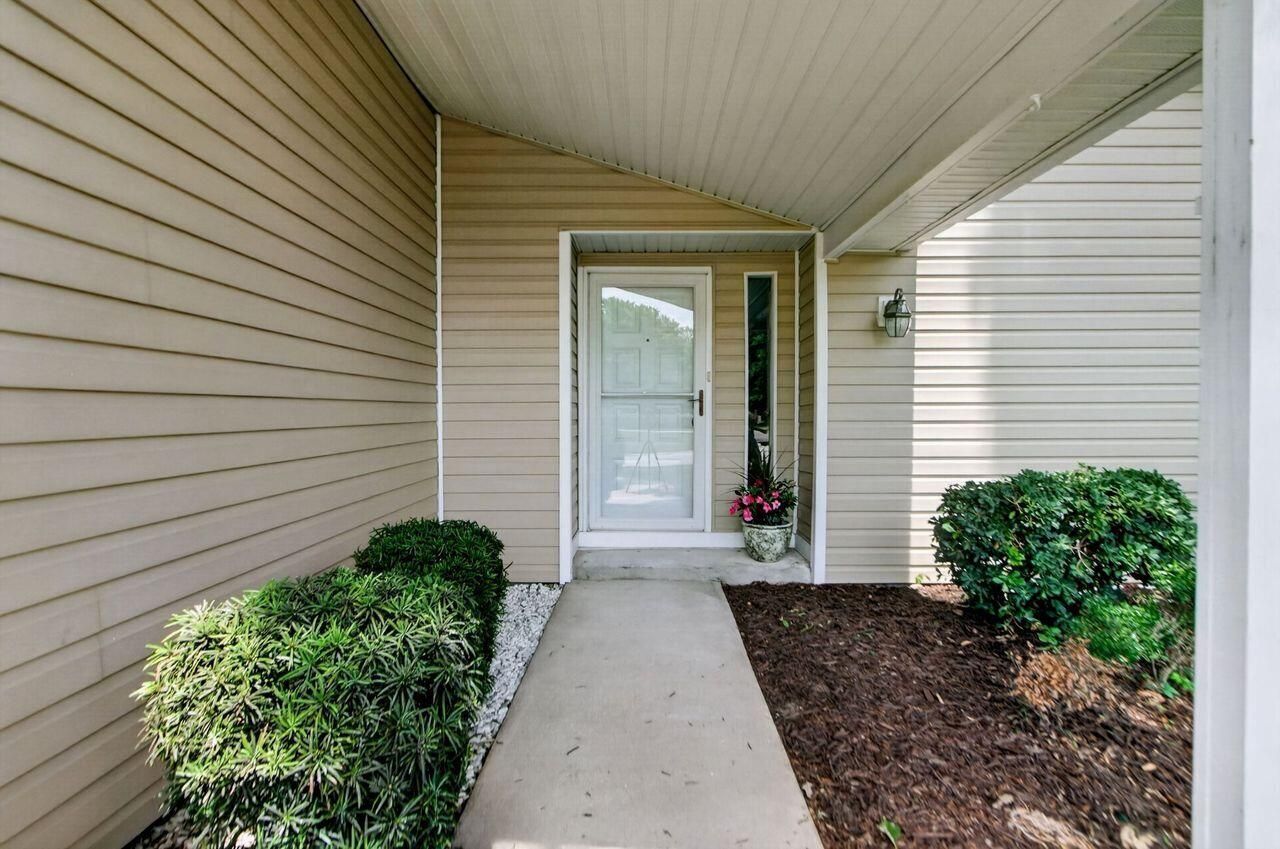 56 Shadowmoss Parkway Photo 4