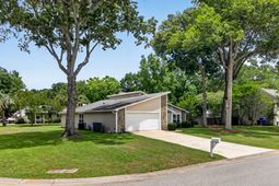 56 Shadowmoss Parkway photo 4