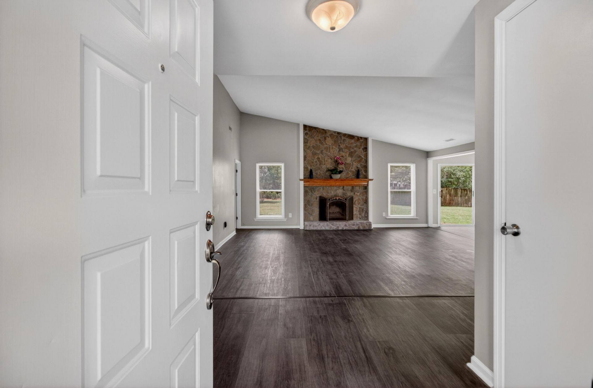 56 Shadowmoss Parkway Photo 5