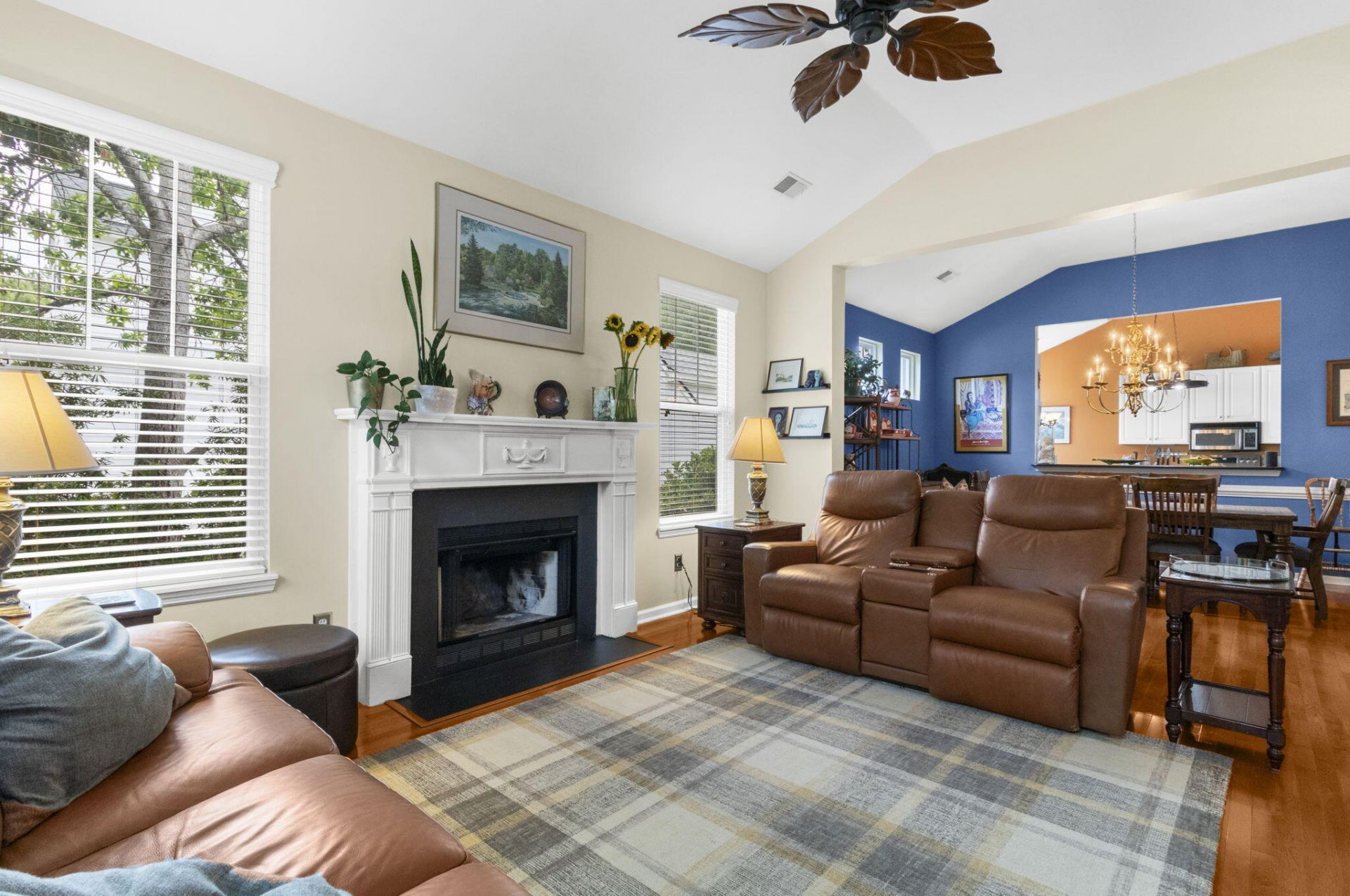 135 Brady Street Photo 10