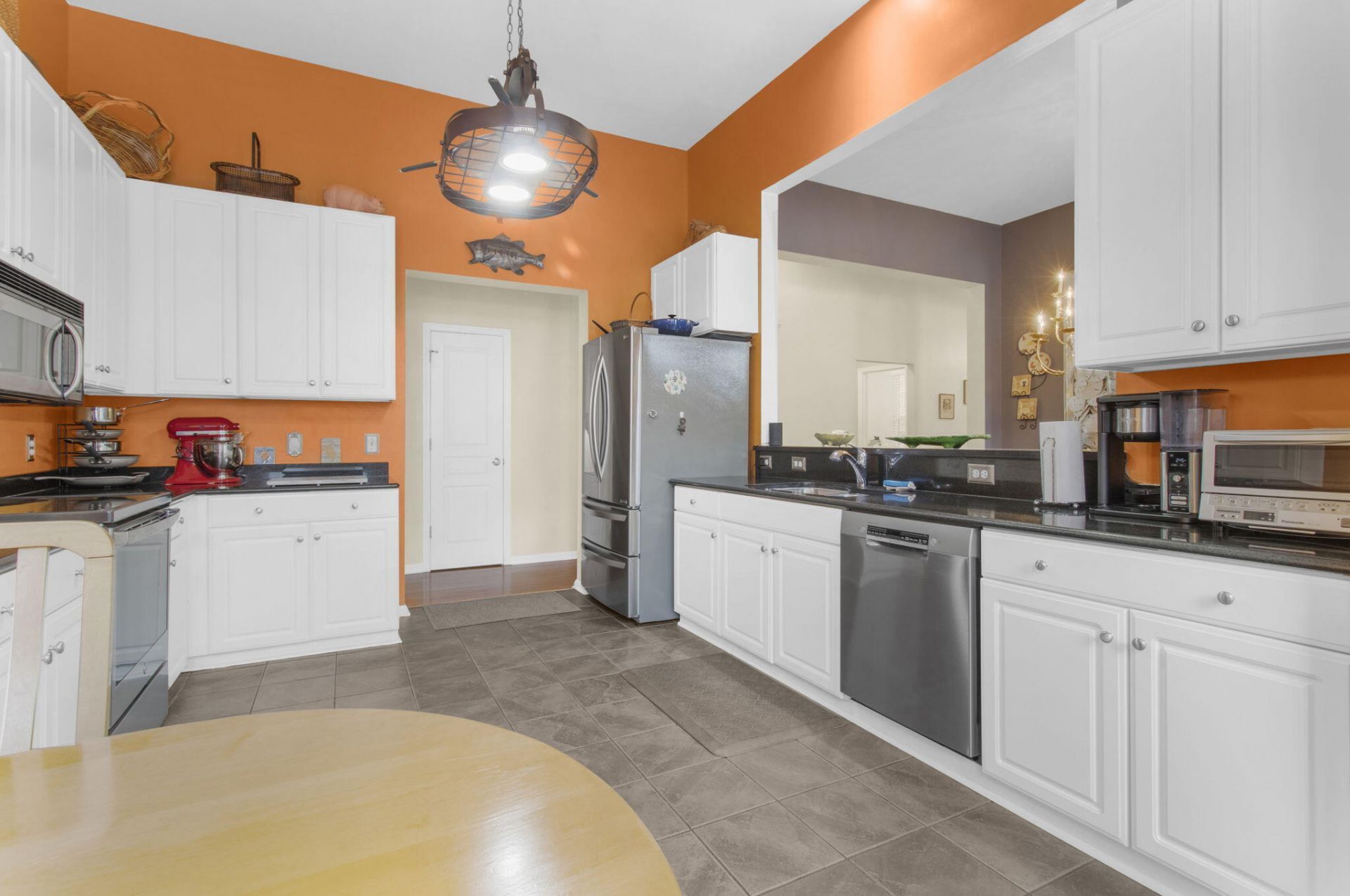 135 Brady Street Photo 14