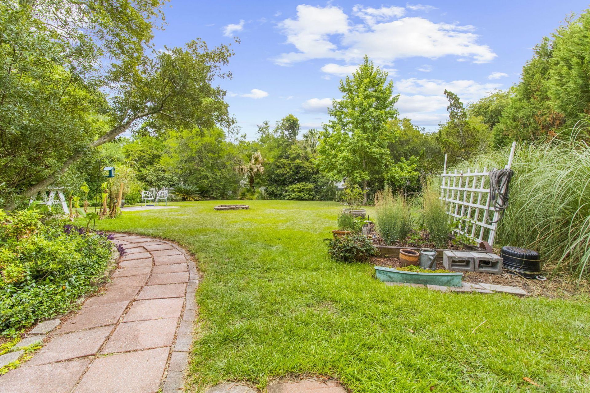 135 Brady Street Photo 29