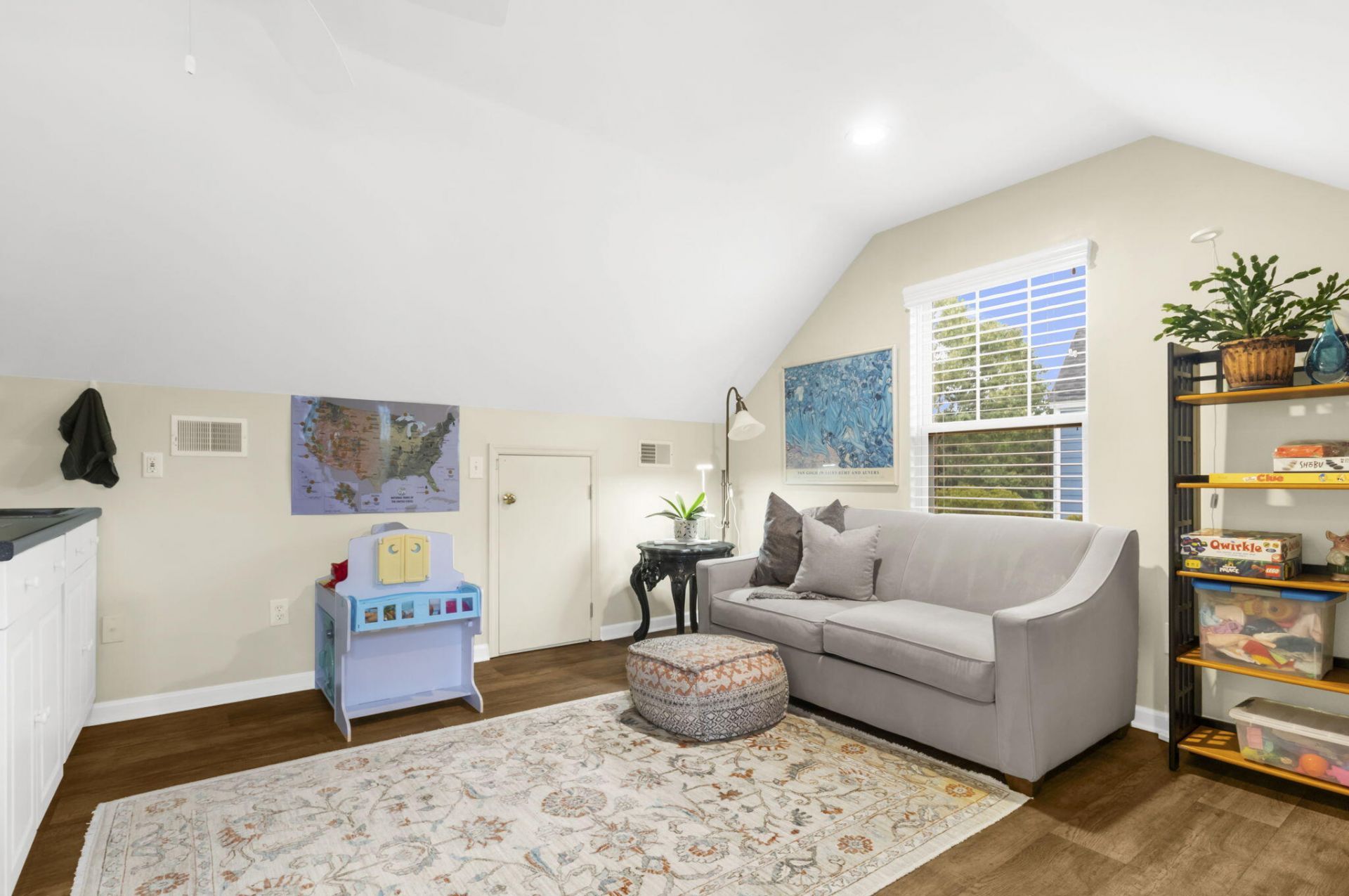 135 Brady Street Photo 38