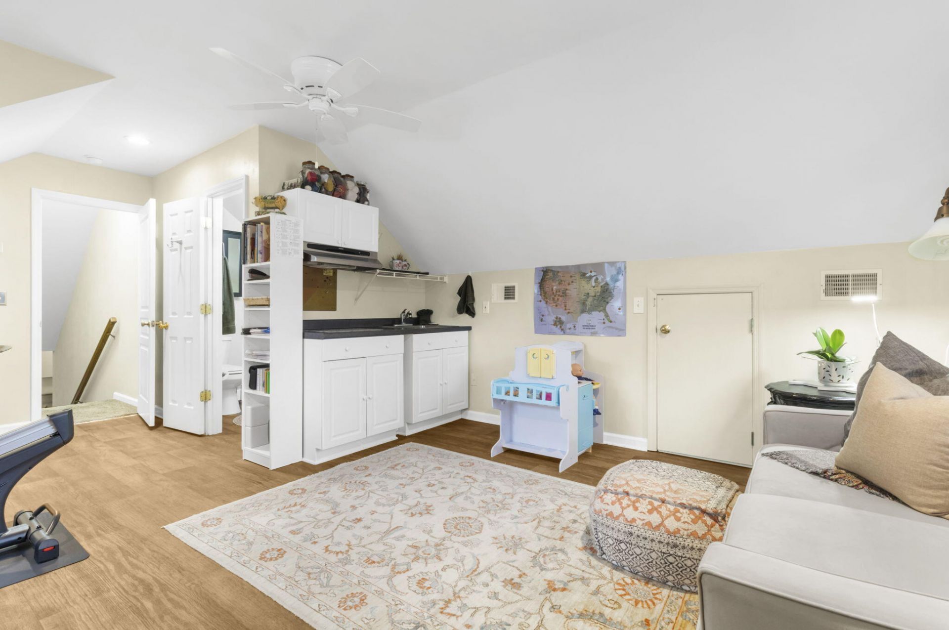 135 Brady Street Photo 43