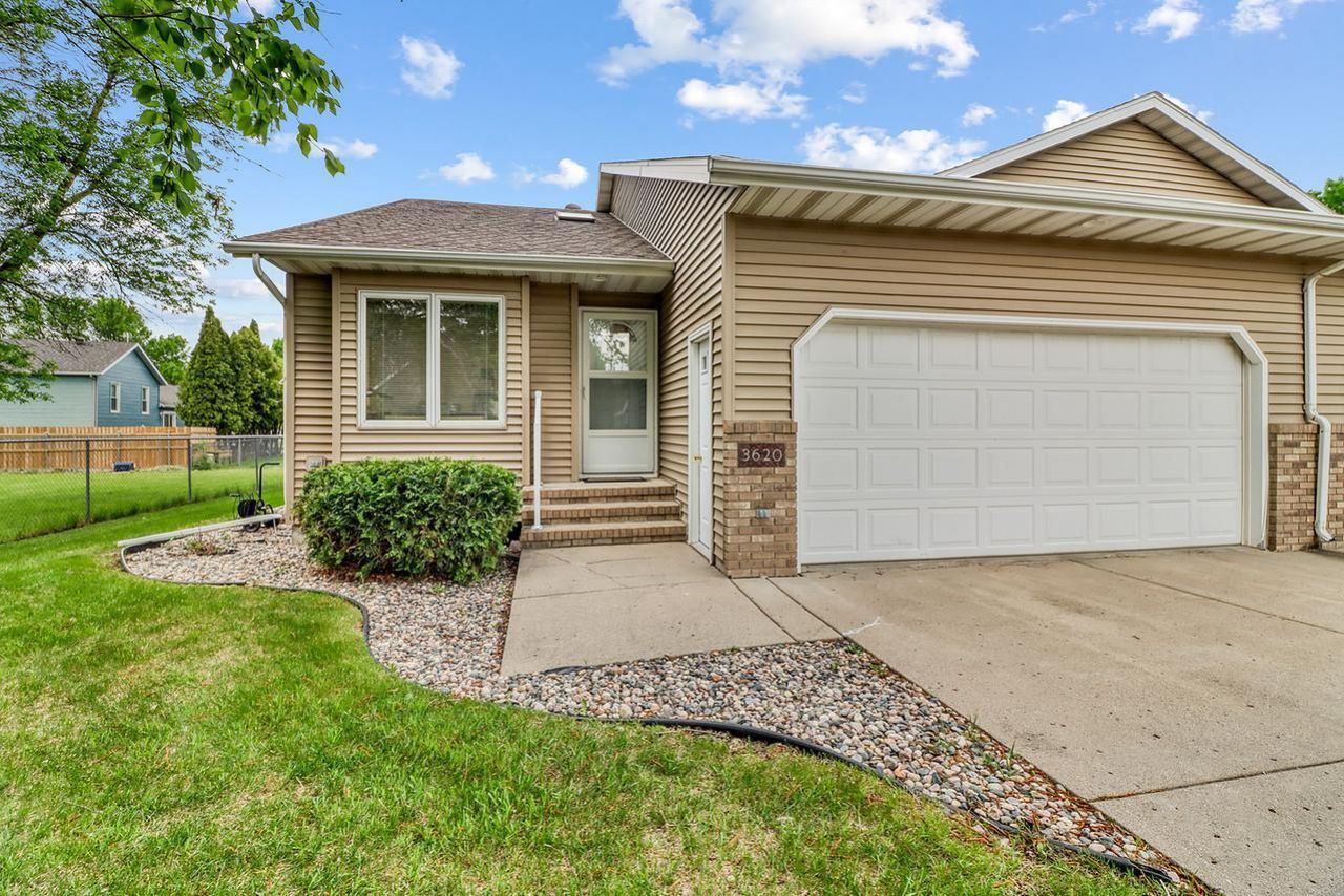 3620 5th Street S, Moorhead, MN 56560 Main Photo