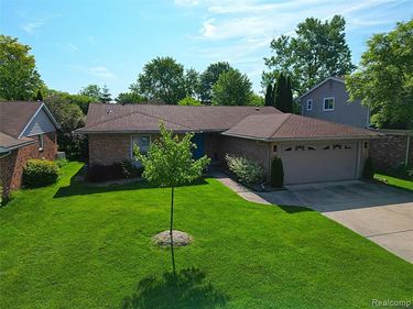 6198 Raintree Drive, CANTON, MI 48187