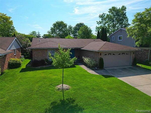 6198 Raintree Drive , CANTON, MI 48187