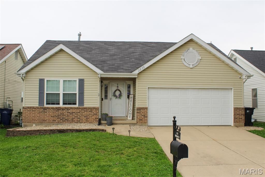 2830 Brookmeadow Drive, Belleville, IL 62221 Main Photo