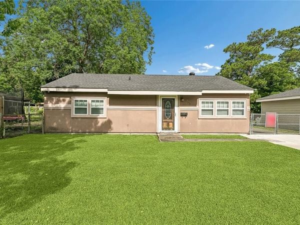 705 HUNTLEE Drive , New Orleans, LA 70114