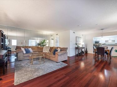 6027 E University Boulevard, Unit 215, Dallas, TX 75206