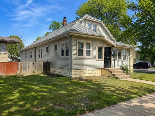 6302 W Medford AVENUE, Milwaukee, WI 53218