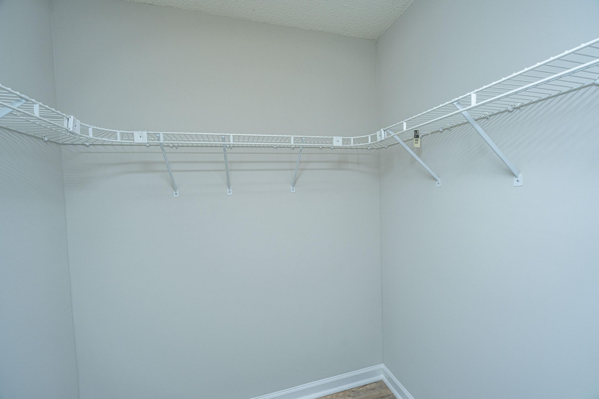 486 Cessna Avenue Photo 18