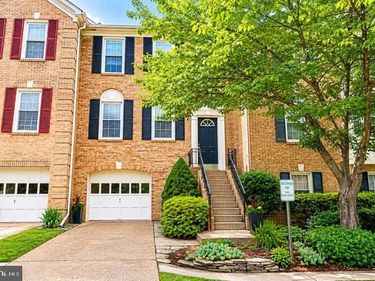 2022 PIERIS COURT, VIENNA, VA 22182