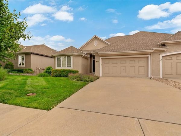 19608 W 100th Street, Lenexa, KS 66220