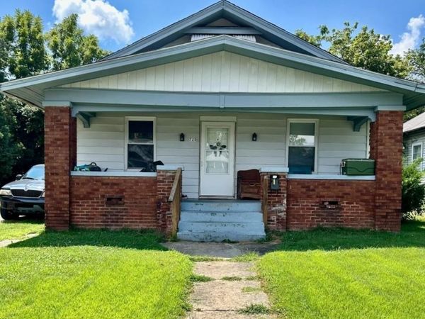 725 RAVENSWOOD Drive, Evansville, IN 47713