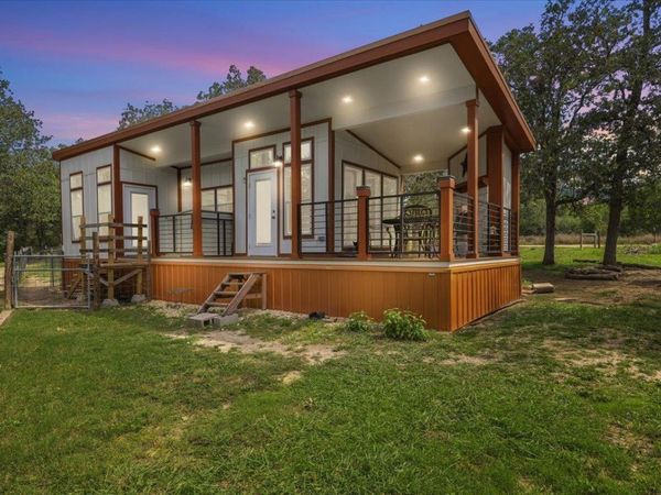 1705 Makinson RD , West Point, TX 78963