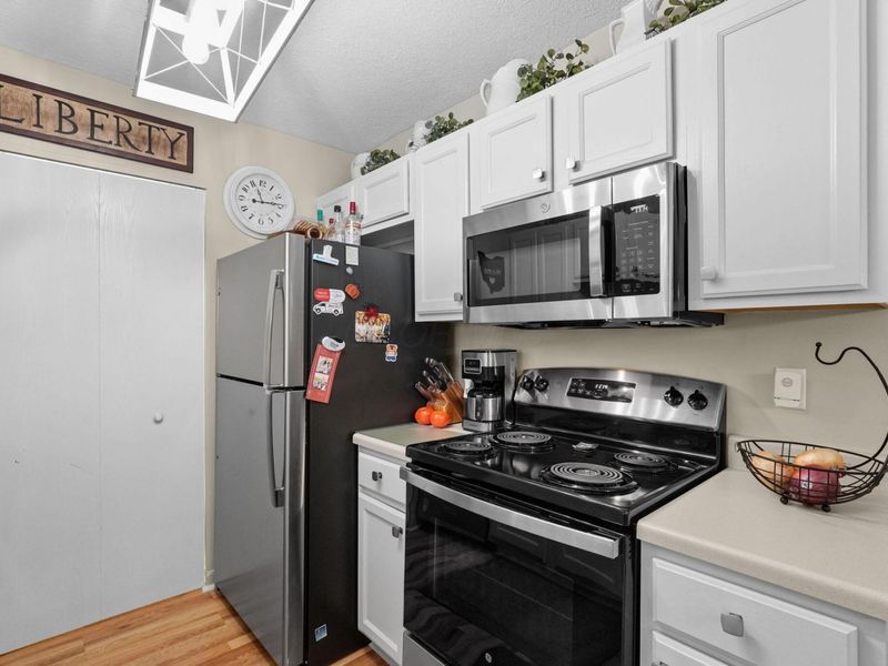 4234 Wincove Drive, Groveport, OH 43125 Photo 8