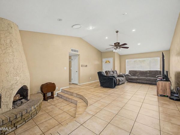 4716 W Annette Circle, Glendale, AZ 85308