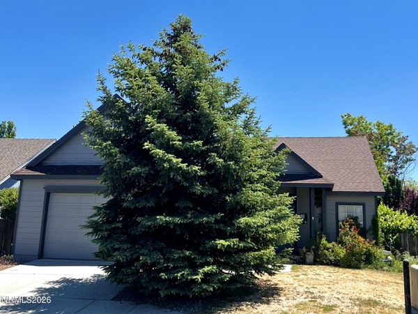 9670 Silver Desert Way, Reno, NV 89506