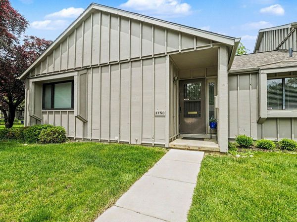 3750 Cedaridge Road, Kalamazoo, MI 49008