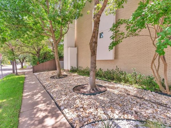 4125 Cole Avenue, Unit 2, Dallas, TX 75204