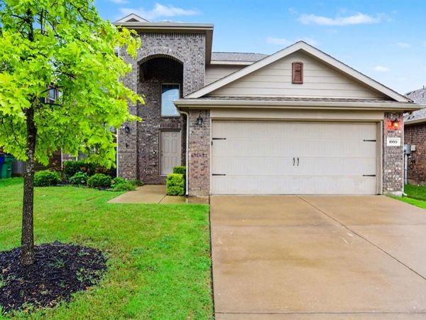 1009 N Churchill Drive, Fate, TX 75189