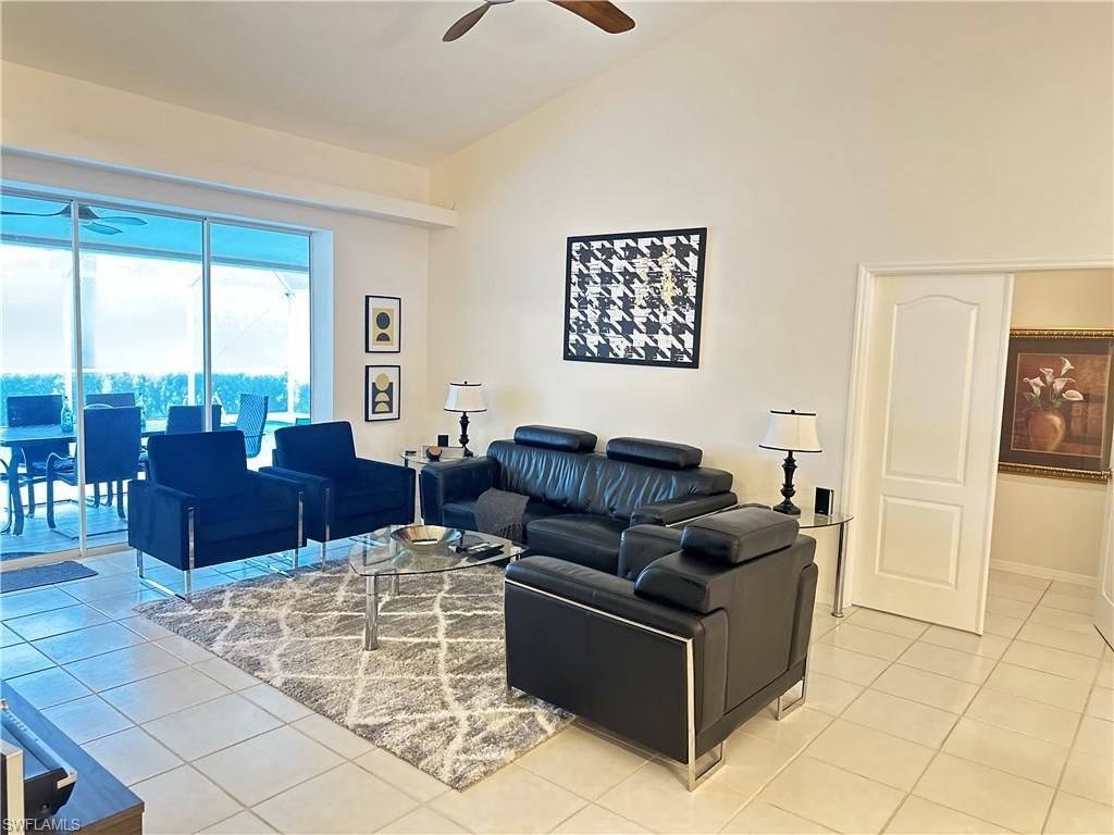 930 Marble Dr, Naples, FL 34104 Photo